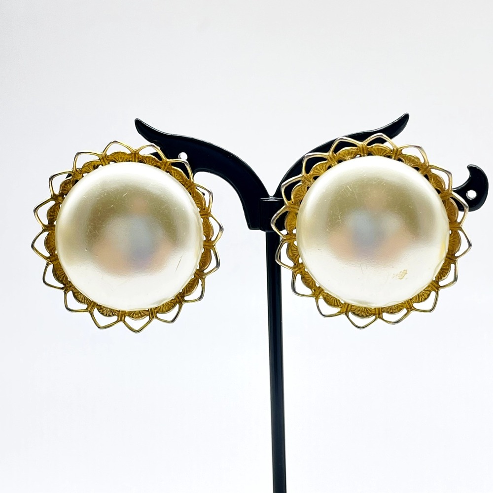 Vintage Signed Judy Lee Earrings Faux Pearl Gold Tone Filigree Clip On